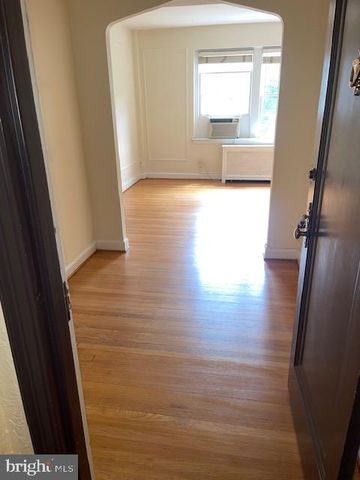 2737 DEVONSHIRE PL NW #327, Washington, DC 20008
