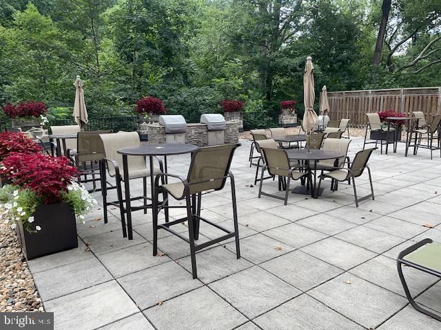2737 DEVONSHIRE PL NW #327, Washington, DC 20008
