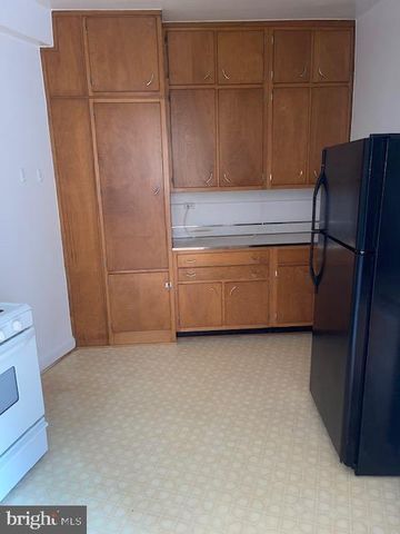 2737 DEVONSHIRE PL NW #327, Washington, DC 20008