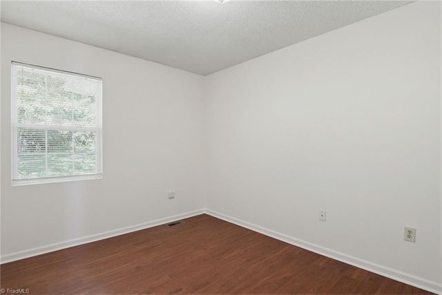 1528 Ambridge Court, High Point, NC 27235