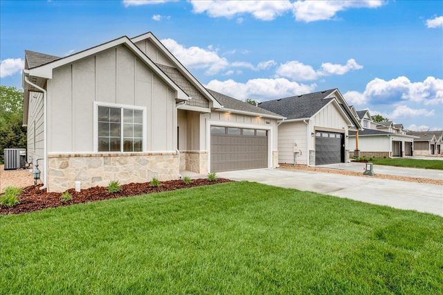 5561 Wandering Way, Maize, KS 67101