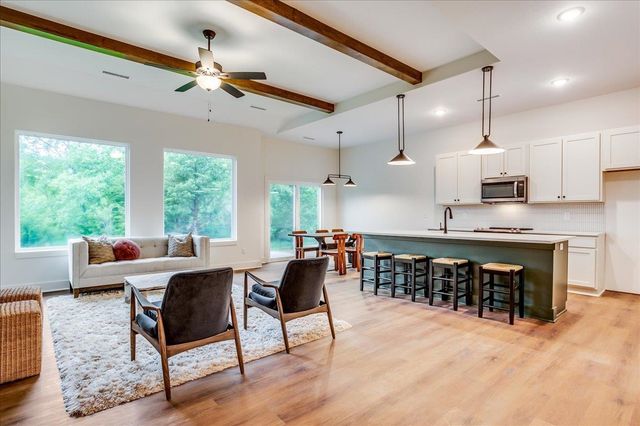 5561 Wandering Way, Maize, KS 67101