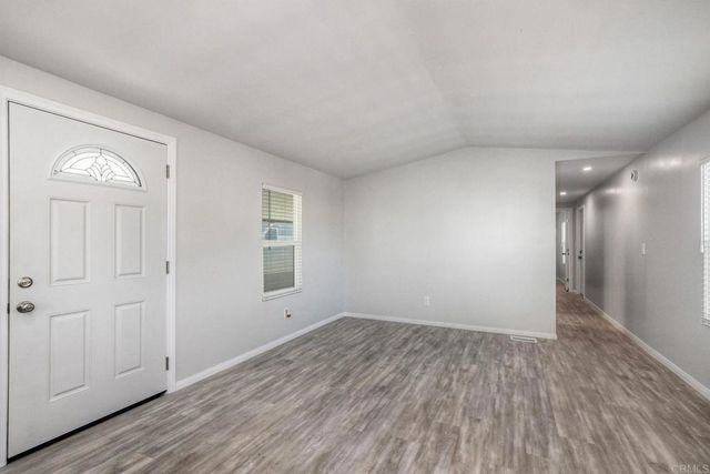 541 W 15th Avenue Spc 15, Escondido, CA 92025