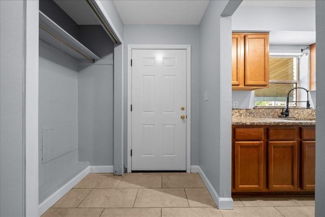 1214 SE 36TH AVENUE, Ocala, FL 34471