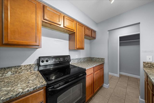 1214 SE 36TH AVENUE, Ocala, FL 34471