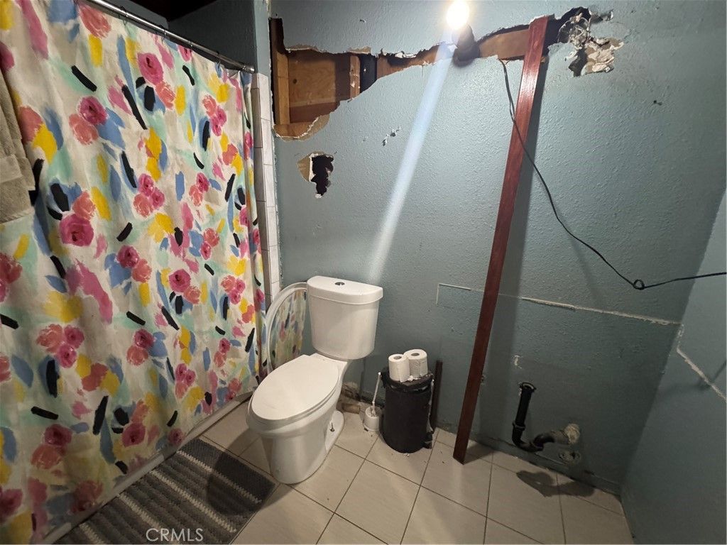 Image 5 of property listing at 10175 Valle Vista, Phelan, CA 92371