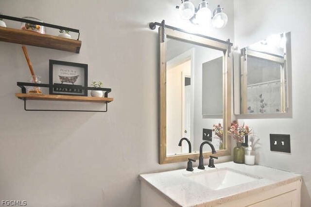 5122 Beecher ST, Lehigh Acres, FL 33971