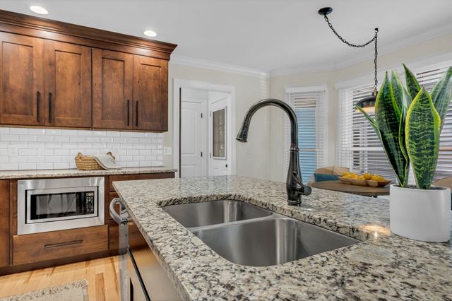 221 Adams Ct, Franklin, TN 37064