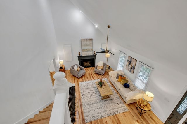 221 Adams Ct, Franklin, TN 37064