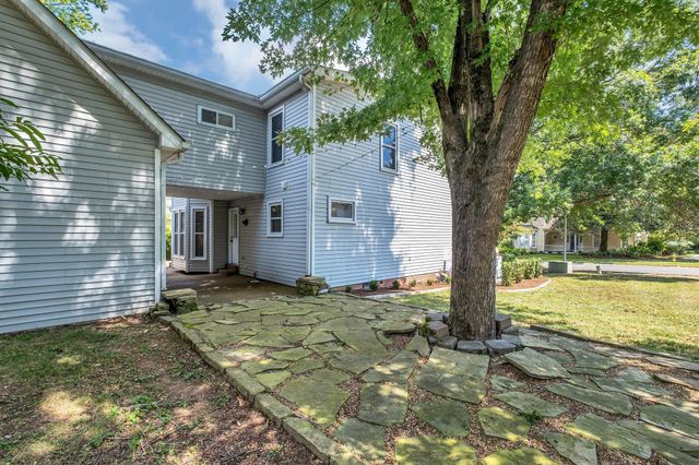 221 Adams Ct, Franklin, TN 37064