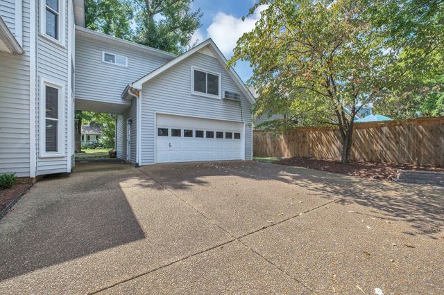 221 Adams Ct, Franklin, TN 37064