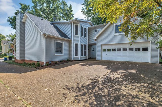 221 Adams Ct, Franklin, TN 37064