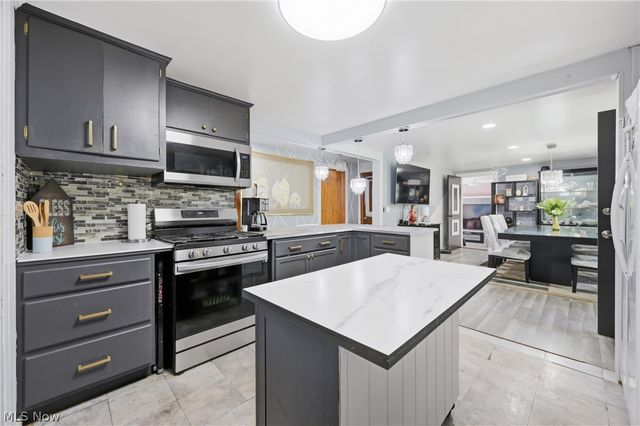 501 Hamilton Avenue NE, Canton, OH 44704