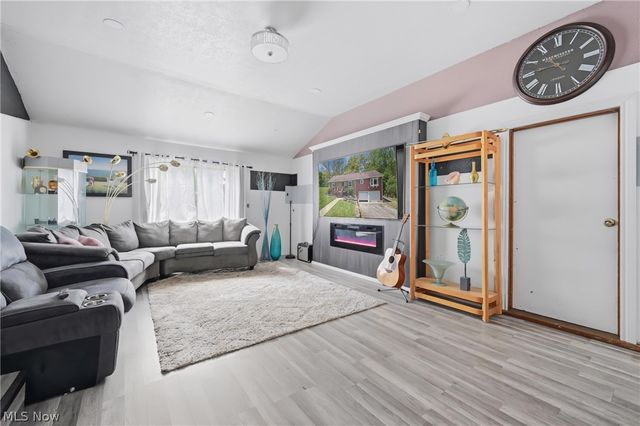 501 Hamilton Avenue NE, Canton, OH 44704