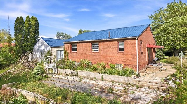 501 Hamilton Avenue NE, Canton, OH 44704