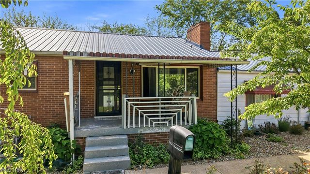 501 Hamilton Avenue NE, Canton, OH 44704