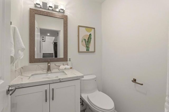 670 San Antonio Road 28, Palo Alto, CA 94306
