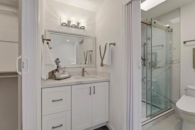 670 San Antonio Road 28, Palo Alto, CA 94306