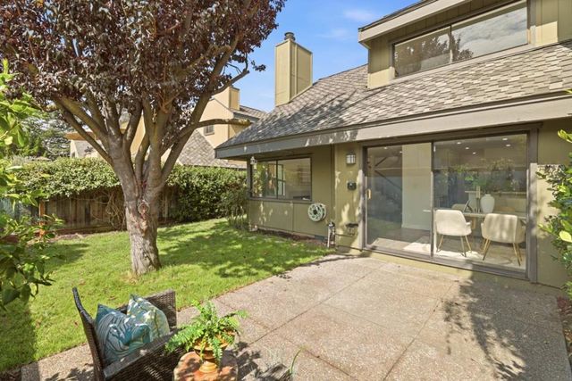670 San Antonio Road 28, Palo Alto, CA 94306