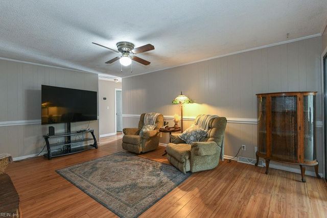 4117 Hawksley DR, Chesapeake, VA 23321