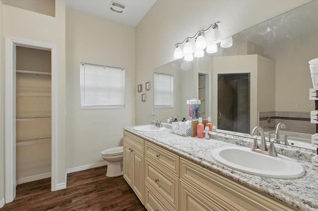 1180 HOUGH STREET, Bell, FL 32619