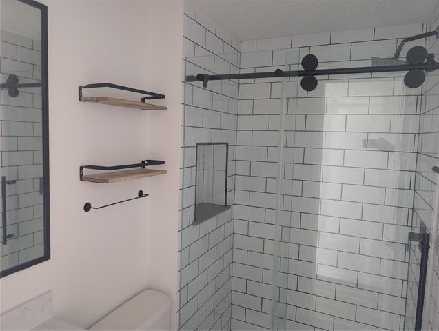 608 Country Road 5102i, Cleveland, TX 77327