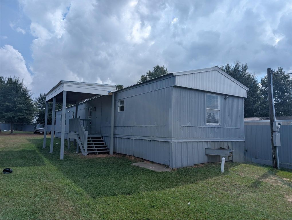 608 Country Road 5102i, Cleveland, TX 77327