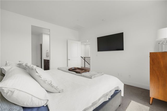 681 Infinity Ridge Street, Las Vegas, NV 89138
