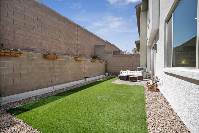 681 Infinity Ridge Street, Las Vegas, NV 89138