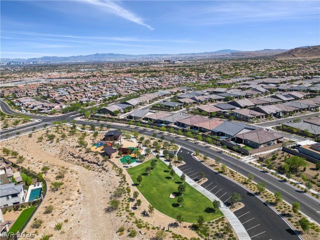 681 Infinity Ridge Street, Las Vegas, NV 89138