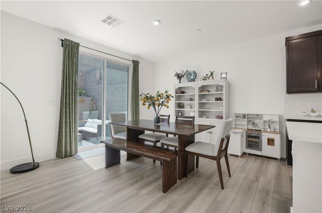 681 Infinity Ridge Street, Las Vegas, NV 89138