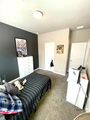 4532 Pentridge Drive, Fort Worth, TX 76036