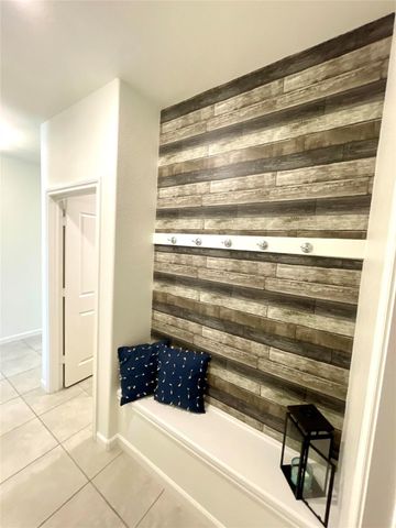 4532 Pentridge Drive, Fort Worth, TX 76036