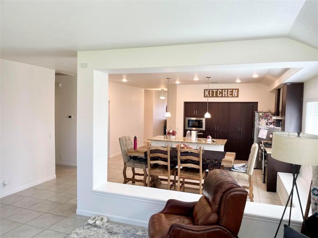 4532 Pentridge Drive, Fort Worth, TX 76036