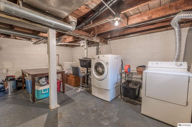 2037 N 67th Street, Omaha, NE 68104