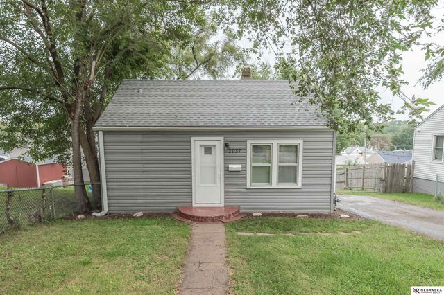 2037 N 67th Street, Omaha, NE 68104