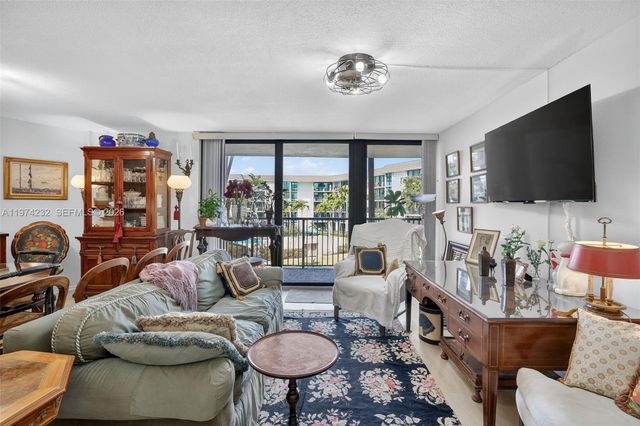 1350 River Reach Dr 314, Fort Lauderdale, FL 33315