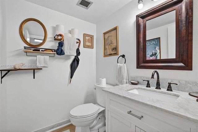 1350 River Reach Dr 314, Fort Lauderdale, FL 33315