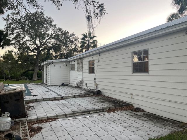 512 S 51ST STREET, Tampa, FL 33619