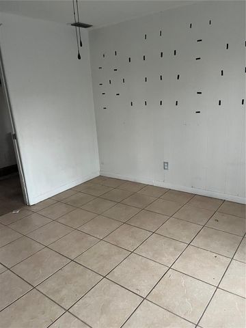 512 S 51ST STREET, Tampa, FL 33619