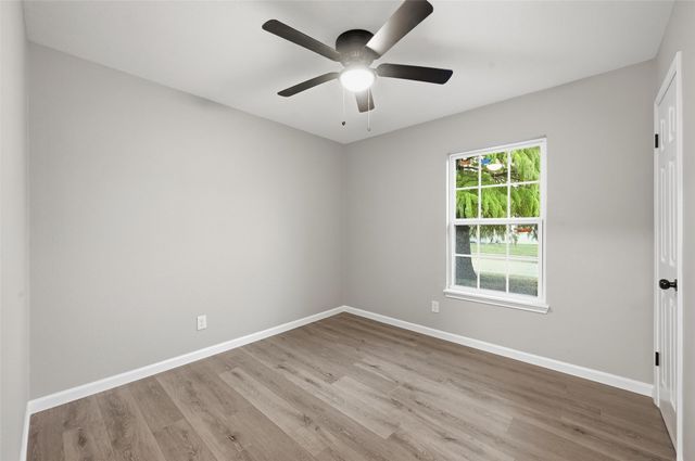 1025 Harris Drive, Euless, TX 76039