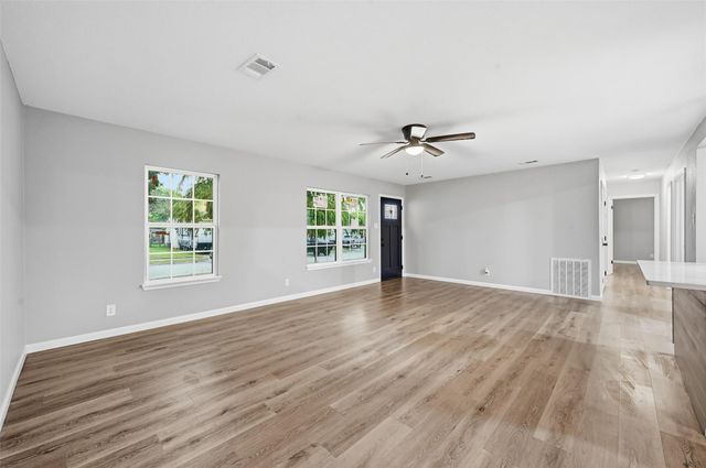 1025 Harris Drive, Euless, TX 76039