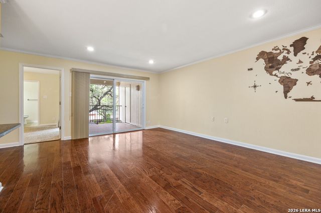 100 Lorenz Rd Apt 1110, San Antonio, TX 78209