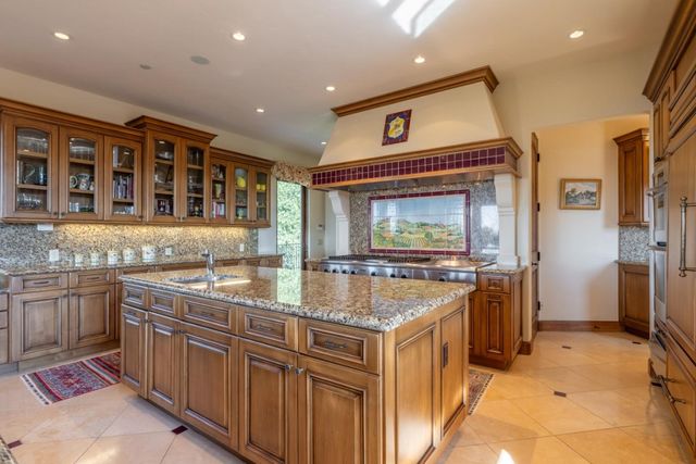 1 Cantera Run, Carmel, CA 93923