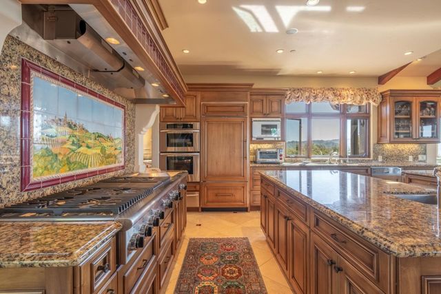1 Cantera Run, Carmel, CA 93923