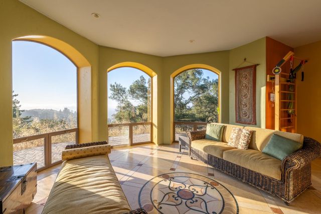 1 Cantera Run, Carmel, CA 93923