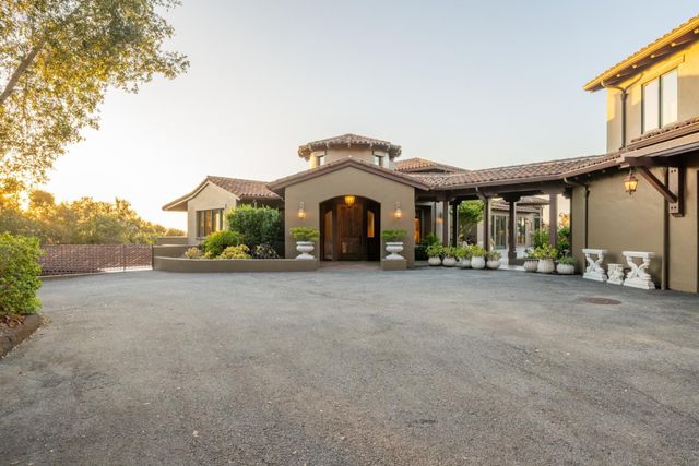 1 Cantera Run, Carmel, CA 93923