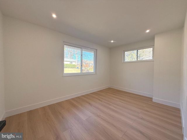 3527 JEAN ST, Fairfax, VA 22030