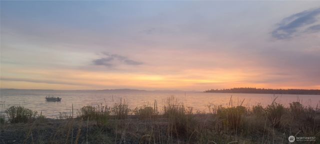 8227 Comox Road, Blaine, WA 98230