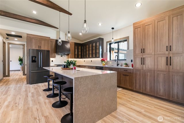 8227 Comox Road, Blaine, WA 98230